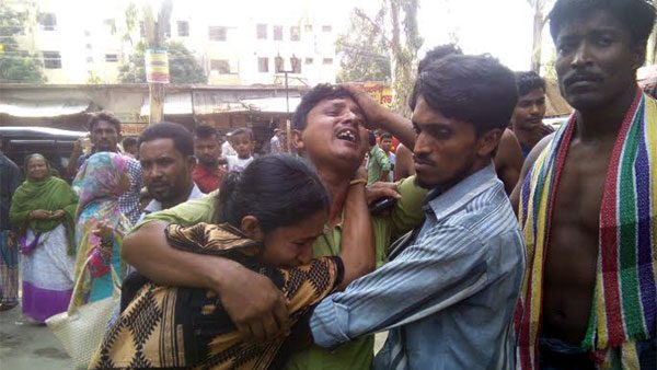 মোল্লা সুপার সল্টের সেপটিক ট্যাংকে গ্যাস বিষক্রিয়ায় ৩জনের মৃত্যু, ৩জন ঢামেকে