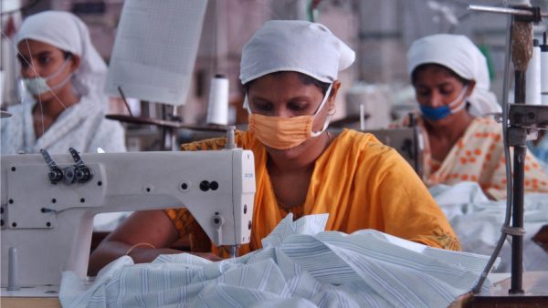 অ্যাকর্ড, এলায়েন্স, উৎস কর আর আমাদের পোশাক শিল্প; যেন বড় অন্যায়ই করেছে বিনিয়োগকারীরা