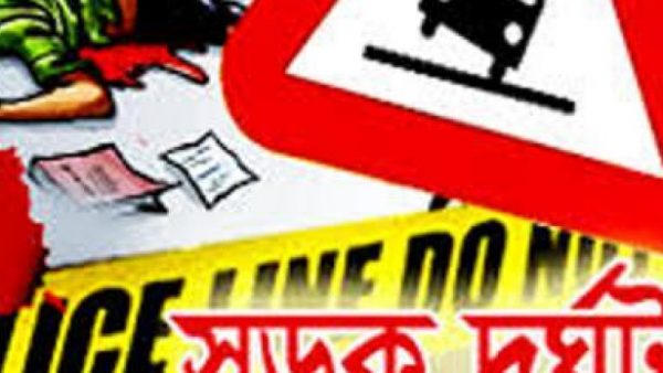 সড়ক দুর্ঘটনায় লাশ হয়ে বাড়ী ফিরলো দুই গার্মেন্টস শ্রমিক, নববধুকে ঘরে আনা হলো না বেল্লালের