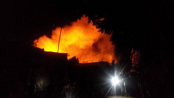 গাজীপুরে বাসা বাড়ীসহ ঝুটের গুদামে আগুন