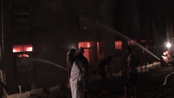 গাজীপুরে সুতার কারখানার আগুন ফের নিয়ন্ত্রণের বাইরে, আগুন নিয়ন্ত্রণে কাজ করছে ১৩ টি ইউনিট