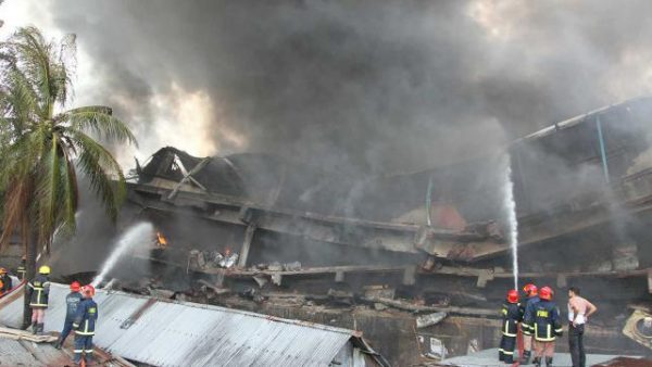 টঙ্গীতে কারখানায় বয়লার বিস্ফোরণে নিহতের সংখ্যা বেড়ে ২১, ভবনে ধ্বস, নিহতের সংখ্যা বাড়ার আশংকা