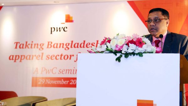 High-level discussion on apparel industry held