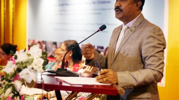 এ মুহুর্তে পোশাক শ্রমিকদের বেতন বাড়ানোর সুযোগ নেই: শ্রম প্রতিমন্ত্রী