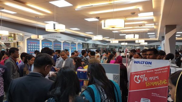 বর্ধিত সময়েও জমজমাট বাণিজ্য মেলা ওয়ালটন প্যাভিলিয়নে  ফ্রিজ, টিভি বিক্রির ধূম