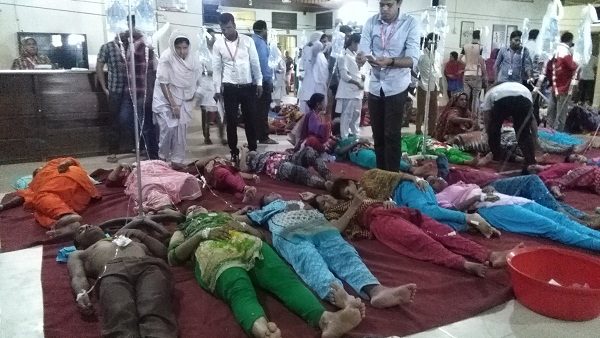 তীব্র তাপদাহে অসুস্থ হয়ে পড়ছে পোশাক শ্রমিকরা, গাজীপুরে ৫ টি কারখানা বন্ধ ঘোষণা