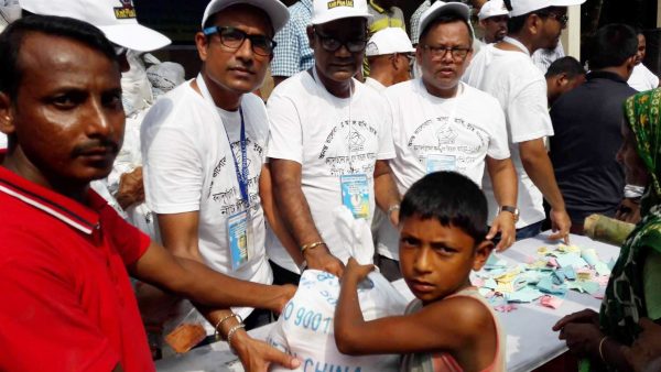 ত্রান ও ঔষুধ দিয়ে বন্যা দুর্গতদের পাশে নীট প্লাস লিমিটেড