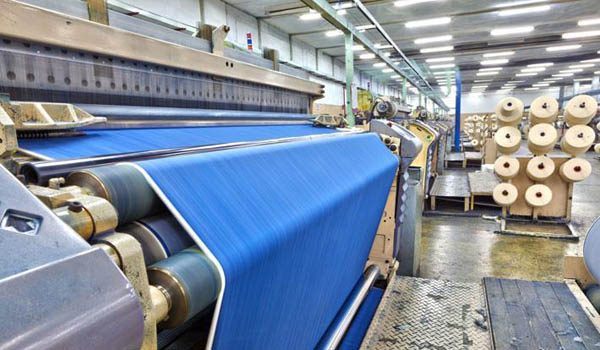 Vietnam’s garment firms struggle to conquer local market