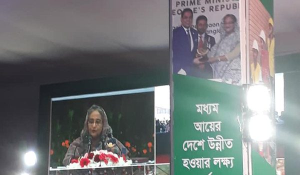 উত্তরায় নতুন বিজিএমইএ ভবন উদ্বোধন করলেন প্রধানমন্ত্রী