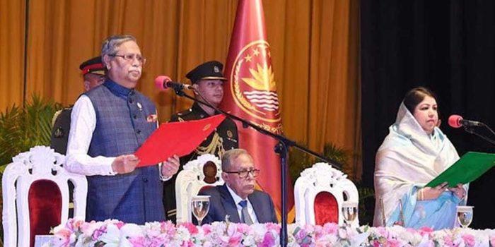 ২২তম রাষ্ট্রপতির শপথ নিলেন মো. সাহাবুদ্দিন